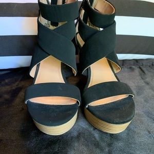 Black strappy wedges